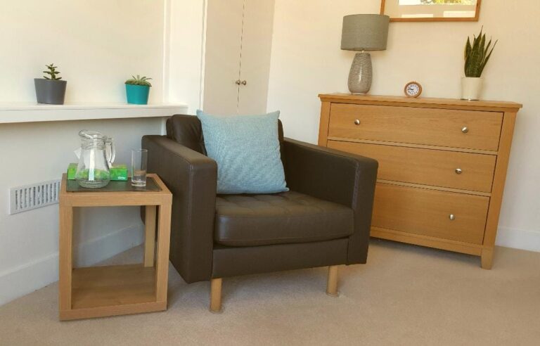 Home room 1 768x492