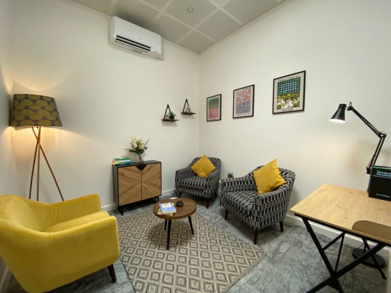 room 4 768x576