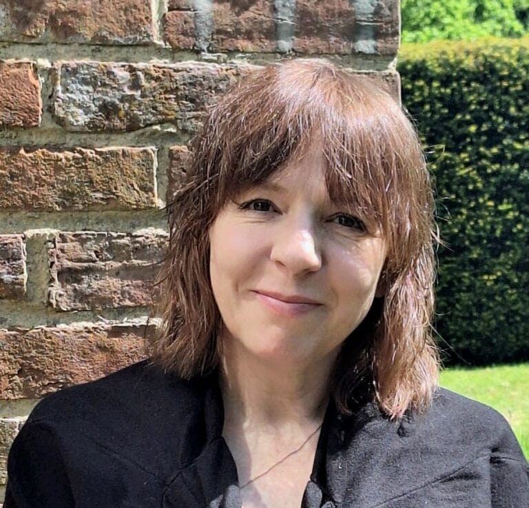 Rebecca Flintham counsellor and psychotherapist 768x737